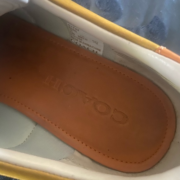 Coach size 9m - Picture 2 of 4